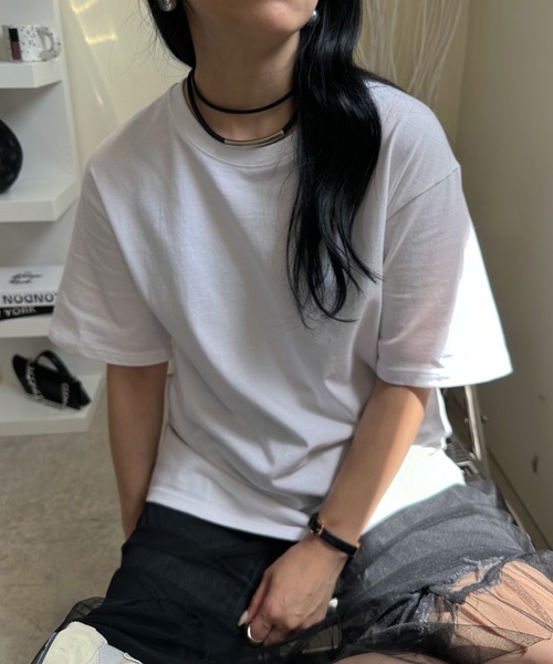 ULEULA(ウルア)の「ルーズベーシックT オーバーサイズ 半袖tee トップス(Tシャツ/カットソー・レディース・ホワイト/ブラック・FREE)」の3枚目の写真