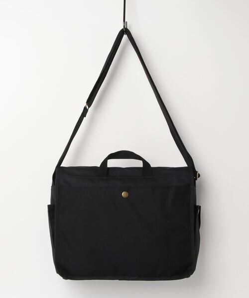 Barbour（バブアー）の「Essential ワックスコットン メッセンジャー