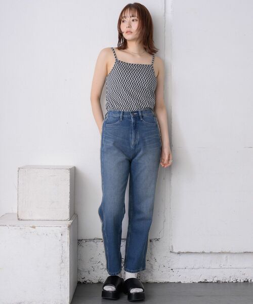 RETRO GIRL(レトロガール)の「柄カップ付キャミ(キャミソール・レディース・ブラウン系その他/ブルー系その他/ホワイト系その他・FREE)」の4枚目の写真