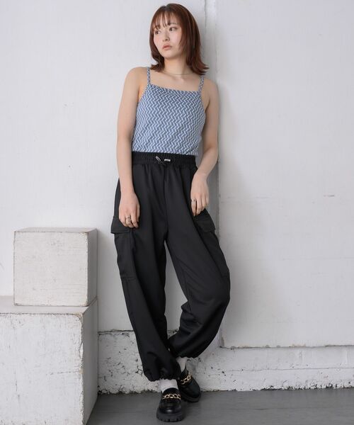 RETRO GIRL(レトロガール)の「柄カップ付キャミ(キャミソール・レディース・ブラウン系その他/ブルー系その他/ホワイト系その他・FREE)」の20枚目の写真