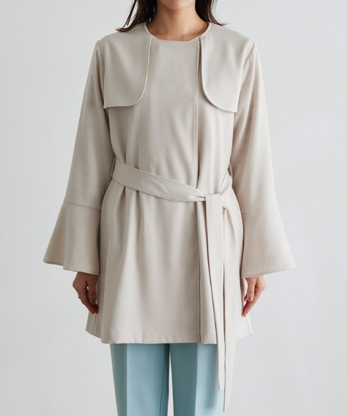 Pierrot（ピエロ）の「フレアスリーブライトアウター（トレンチコート・レディース・ベージュ/ネイビー/アイボリー・M/L）」の16枚目の写真