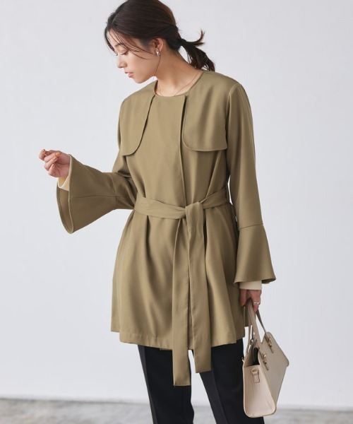 Pierrot（ピエロ）の「フレアスリーブライトアウター（トレンチコート・レディース・ベージュ/ネイビー/アイボリー・M/L）」の19枚目の写真