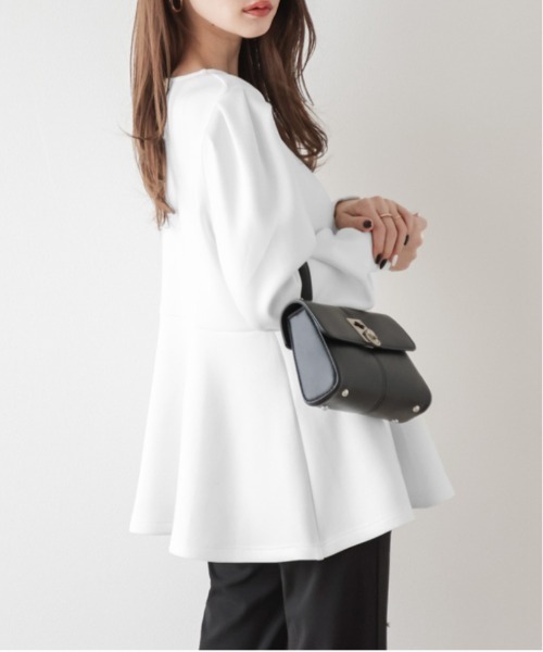 Lajour（ラジュール）の「日本製 タックフレア ペプラムトップス（Tシャツ/カットソー・レディース・ブラック/ベージュ/杢グレー/ホワイト・フリー）」の17枚目の写真