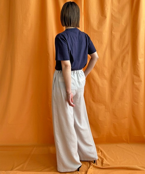 LHELBIE（レルビエ）の「AmicoフロッキーロゴTシャツ（Tシャツ/カットソー・レディース・ネイビー/ホワイト/チャコールグレー/ブラック・M）」の17枚目の写真