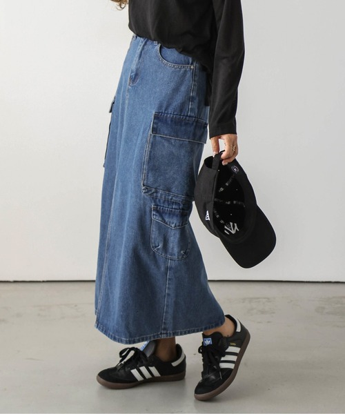 AMELY(エミリー)の「フロントスリットデニムスカート(デニムスカート・レディース・ブルー/ライトブルー/ブラック・M/L)」の9枚目の写真