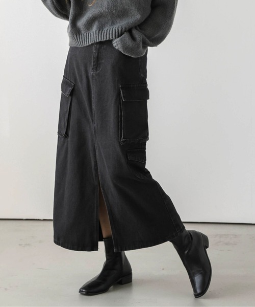 AMELY(エミリー)の「フロントスリットデニムスカート(デニムスカート・レディース・ブルー/ライトブルー/ブラック・M/L)」の7枚目の写真