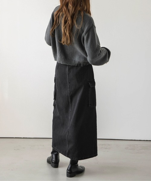 AMELY(エミリー)の「フロントスリットデニムスカート(デニムスカート・レディース・ブルー/ライトブルー/ブラック・M/L)」の5枚目の写真