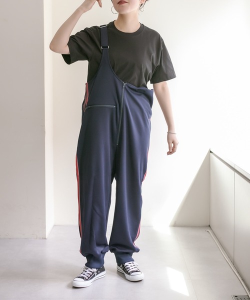 ear PAPILLONNER（イアパピヨネ）の「【GDSS(ジーディーエスエス)】ear別注・トラックオーバーオール（サロペット/オーバーオール・レディース・ブラック/ネイビー・MEDIUM）」の19枚目の写真