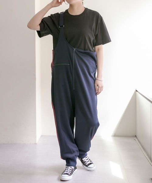 ear PAPILLONNER（イアパピヨネ）の「【GDSS(ジーディーエスエス)】ear別注・トラックオーバーオール（サロペット/オーバーオール・レディース・ブラック/ネイビー・MEDIUM）」の20枚目の写真