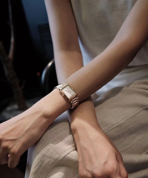 Daniel Wellington(ダニエルウェリントン)の「BOUND 3-LINK GOLD レディース腕時計(アナログ腕時計・レディース・シルバー/ピンクゴールド・ONE SIZE)」の15枚目の写真