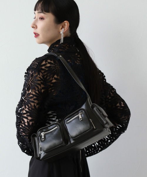 HARE（ハレ）の「ジップポッケデザインバッグ(HARE)（ショルダーバッグ・レディース・ブラック・FREE）」の5枚目の写真