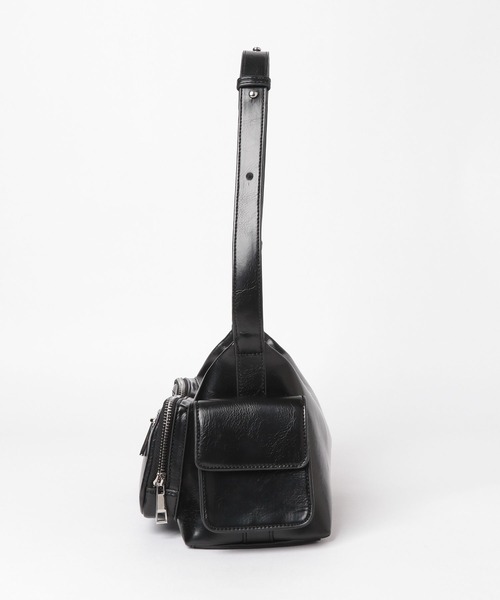 HARE（ハレ）の「ジップポッケデザインバッグ(HARE)（ショルダーバッグ・レディース・ブラック・FREE）」の18枚目の写真