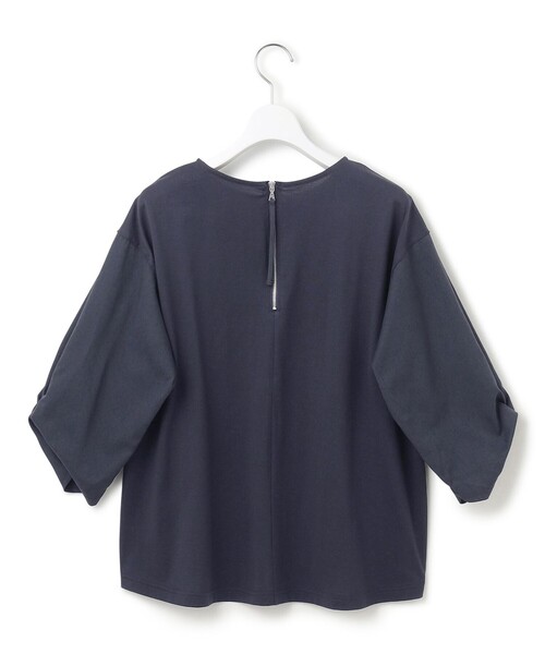 J.PRESS YORK STREET(ジェイプレスヨークストリート)の「【WOMEN】【SMOOTH JERSEY】ツイストスリーブ プルオーバー(Tシャツ/カットソー・レディース・ダルブルー系/ベージュ系/ネイビー系/ホワイト系・F)」の5枚目の写真