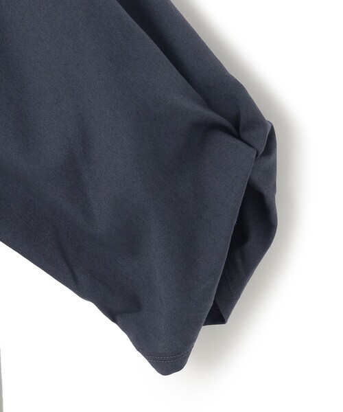 J.PRESS YORK STREET(ジェイプレスヨークストリート)の「【WOMEN】【SMOOTH JERSEY】ツイストスリーブ プルオーバー(Tシャツ/カットソー・レディース・ダルブルー系/ベージュ系/ネイビー系/ホワイト系・F)」の7枚目の写真