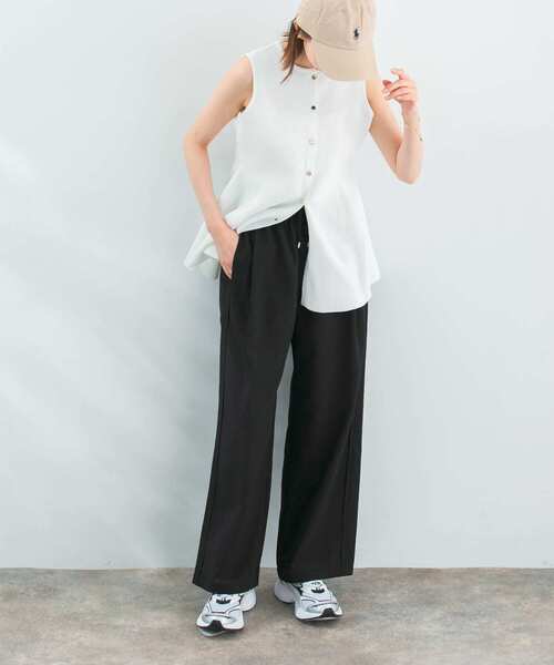 URBAN RESEARCH ROSSO WOMEN（アーバンリサーチ　ロッソ）の「『UR TECH DRYLUXE』ドロストパンツ（その他パンツ・レディース・ブラック/チャコールグレー・FREE）」の7枚目の写真