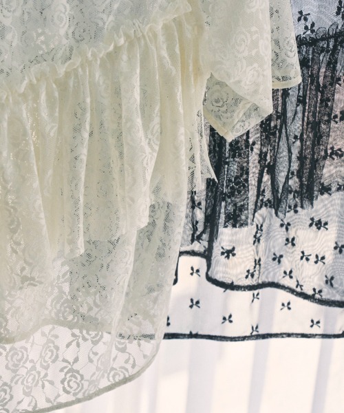 idem(イデム)の「sheer lace frill tops/シアーレースフリルトップス(Tシャツ/カットソー・レディース・ブラック/アイボリー・FREE)」の8枚目の写真
