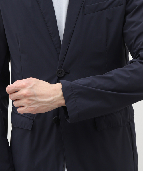 HERNO（ヘルノ）の「HERNO ( ヘルノ) Light Matt Stretch 2BJK GA00021UL（テーラードジャケット・メンズ・ブラック/ネイビー・44/48/46）」の14枚目の写真