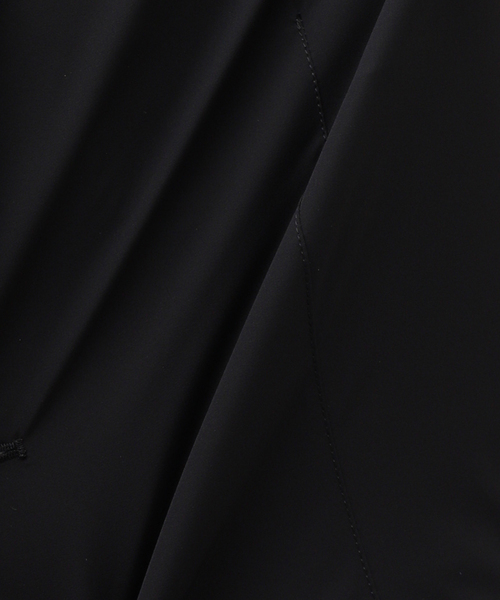 HERNO（ヘルノ）の「HERNO ( ヘルノ) Light Matt Stretch 2BJK GA00021UL（テーラードジャケット・メンズ・ブラック/ネイビー・44/48/46）」の6枚目の写真