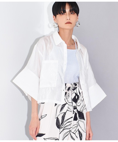 Settimissimo（セッティミッシモ）の「シアー ワッシャー ビッグカフス 半袖シャツ 羽織り（シャツ/ブラウス・レディース・ブラック/オフホワイト・FREE）」の3枚目の写真
