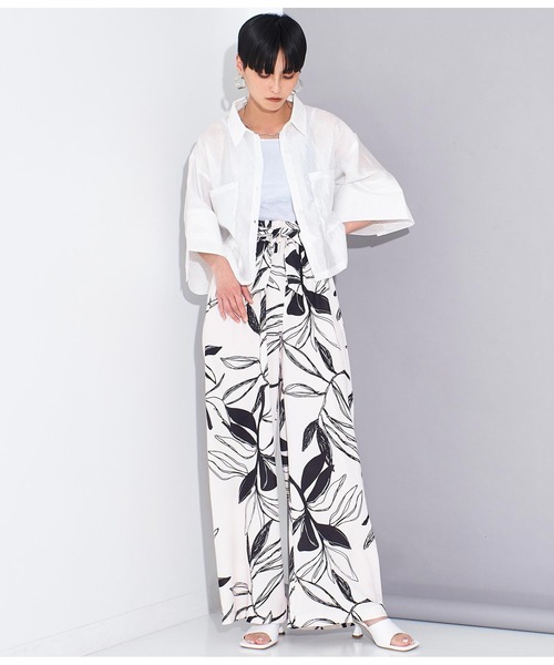 Settimissimo（セッティミッシモ）の「シアー ワッシャー ビッグカフス 半袖シャツ 羽織り（シャツ/ブラウス・レディース・ブラック/オフホワイト・FREE）」の6枚目の写真