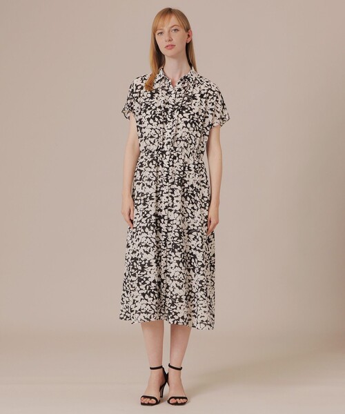 MACKINTOSH LONDON(マッキントッシュ ロンドン)の「シルエットフラワーワンピース(ワンピース・レディース・ベージュ/ブラック・38)」の8枚目の写真