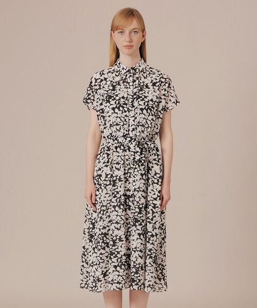 MACKINTOSH LONDON(マッキントッシュ ロンドン)の「シルエットフラワーワンピース(ワンピース・レディース・ベージュ/ブラック・38)」の6枚目の写真
