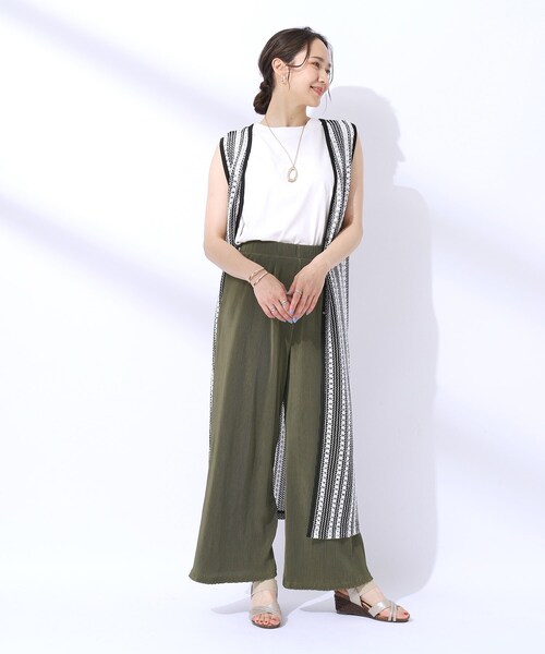 SHOO・LA・RUE(シューラルー)の「【洗える】レイヤードにも さらっと穿ける 大人プリーツ イージーパンツ(その他パンツ・レディース・ブラック/ダークオリーブ/ブラウン系その他2/ネイビー系/グレー系その他6・02/03/04)」の15枚目の写真