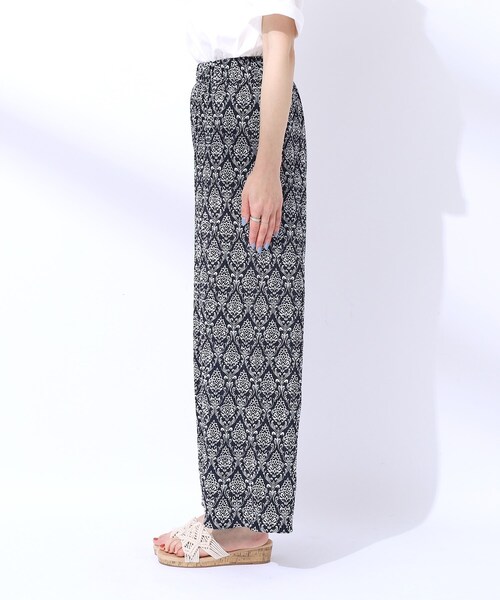 SHOO・LA・RUE(シューラルー)の「【洗える】レイヤードにも さらっと穿ける 大人プリーツ イージーパンツ(その他パンツ・レディース・ブラック/ダークオリーブ/ブラウン系その他2/ネイビー系/グレー系その他6・02/03/04)」の18枚目の写真