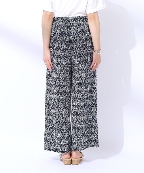 SHOO・LA・RUE(シューラルー)の「【洗える】レイヤードにも さらっと穿ける 大人プリーツ イージーパンツ(その他パンツ・レディース・ブラック/ダークオリーブ/ブラウン系その他2/ネイビー系/グレー系その他6・02/03/04)」の19枚目の写真