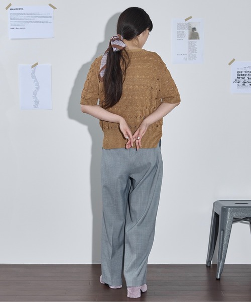 THE YOn（ザヨン）の「エコファーチャンキーヒールストラップパンプス（パンプス・レディース・ブラック/アイボリー/ラベンダー・38/37/36）」の6枚目の写真