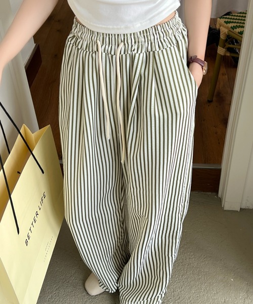 Sibra（シブラ）の「《柄＆カラー追加＆低身長サイズ追加》夏に大活躍！ライクストライプセミワイドパンツ（その他パンツ・レディース・アイボリー/ホワイト/ネイビー/ブラック系その他/グリーン/ブラウン/ブルー/ブラック・M/S/MS）」の6枚目の写真
