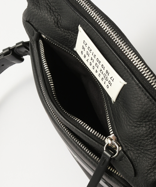 Maison Margiela(メゾンマルジェラ)の「Maison Margiela(メゾン マルジェラ) Soft 5AC Multi Small SB1WG0003/P4746(ショルダーバッグ・メンズ・ブラック・FREE)」の10枚目の写真