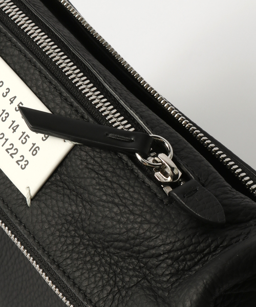 Maison Margiela(メゾンマルジェラ)の「Maison Margiela(メゾン マルジェラ) Soft 5AC Multi Small SB1WG0003/P4746(ショルダーバッグ・メンズ・ブラック・FREE)」の11枚目の写真