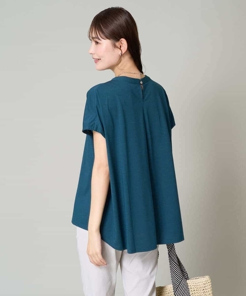 a.v.v(アーヴェヴェ)の「【接触冷感/UVカット/洗える】ギャザーネックカットソー(Tシャツ/カットソー・レディース・グリーン/ブラック/ホワイト/ライトグレー/ダークインディゴブルー/ライラック・40/38/36/42/34)」の10枚目の写真