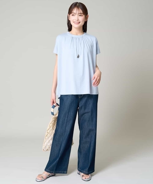 a.v.v(アーヴェヴェ)の「【接触冷感/UVカット/洗える】ギャザーネックカットソー(Tシャツ/カットソー・レディース・グリーン/ブラック/ホワイト/ライトグレー/ダークインディゴブルー/ライラック・40/38/36/42/34)」の19枚目の写真