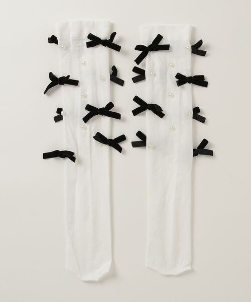 poiregnee（ポワニェ）の「［select］リボン＆パール　ハイソックス（ソックス/靴下・レディース・ホワイト/ブラック/クリーム・FREE）」の4枚目の写真