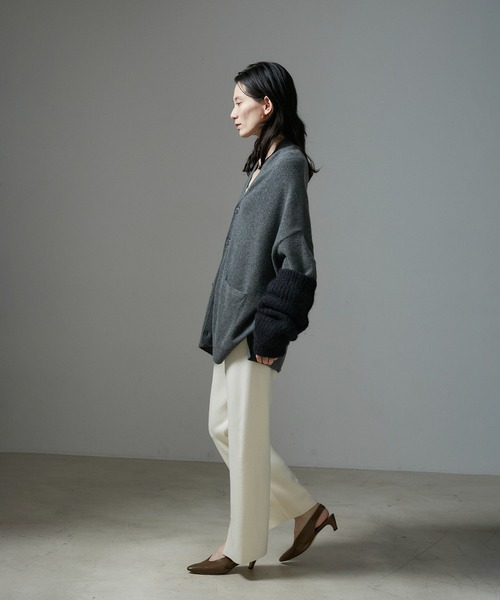 SALON adam et rope'（サロン アダム エ ロペ）の「2WAYファーフリンジレッグウォーマー（レッグウォーマー・レディース・ブラック/オフホワイト・FREE）」の11枚目の写真