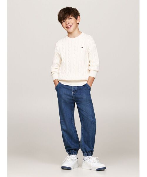 TOMMY HILFIGER（トミーヒルフィガー）の「BOYS エッセンシャルケーブルセーター（ニット/セーター・キッズ・アイボリー/ブルー系その他/オレンジ/ネイビー・140cm/150cm/160cm/130cm）」の7枚目の写真
