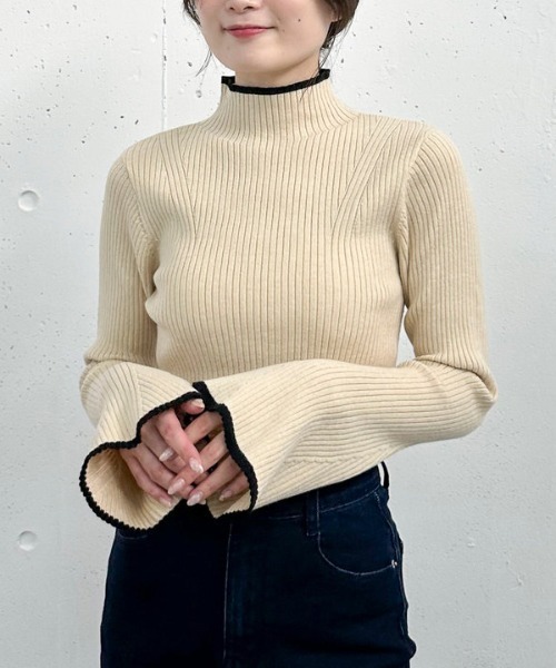 archives（アルシーヴ）の「配色フレアスリーブリブニット（ニット/セーター・レディース・ブラック/グレー/アイボリー・MEDIUM）」の6枚目の写真