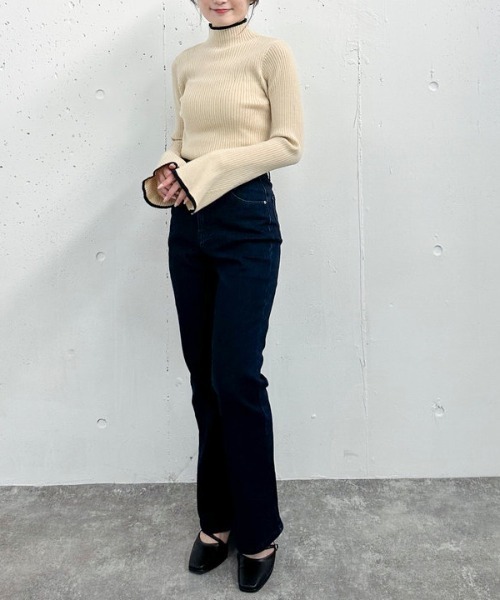 archives（アルシーヴ）の「配色フレアスリーブリブニット（ニット/セーター・レディース・ブラック/グレー/アイボリー・MEDIUM）」の11枚目の写真