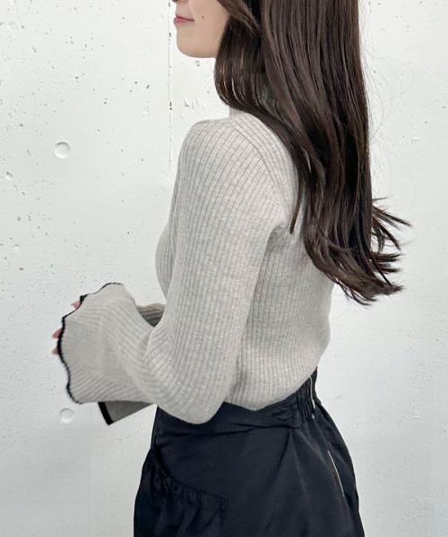 archives（アルシーヴ）の「配色フレアスリーブリブニット（ニット/セーター・レディース・ブラック/グレー/アイボリー・MEDIUM）」の21枚目の写真