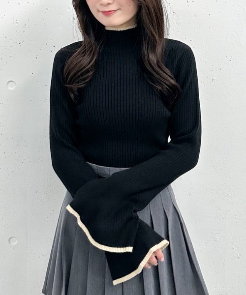 archives（アルシーヴ）の「配色フレアスリーブリブニット（ニット/セーター・レディース・ブラック/グレー/アイボリー・MEDIUM）」の15枚目の写真