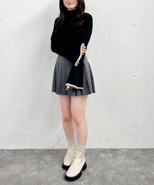 archives（アルシーヴ）の「配色フレアスリーブリブニット（ニット/セーター・レディース・ブラック/グレー/アイボリー・MEDIUM）」の17枚目の写真