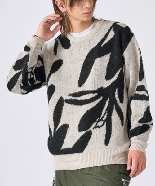 RE730（アールイーセブンサーティー）の「【Re730】モヘアタッチ/総柄ジャガード オーバーサイズ ルーズセーター（ニット/セーター・メンズ・ブラック/ベージュ/グレー/ベージュ系その他/ブラック系その他4/グレー系その他2/ミント/グレー系その他3/ネイビー/ブラック系その他2/ブラック系その他/ブラック系その他3/ホワイト系1/ブラック系6/ブラック系7/グレー系4/ホワイト/グレー系5・XL/L/M/MEDIUM/LARGE/X-LARGE）」の6枚目の写真