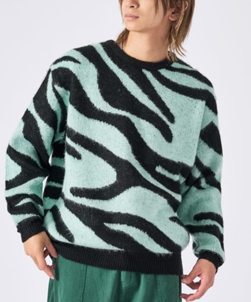 RE730（アールイーセブンサーティー）の「【Re730】モヘアタッチ/総柄ジャガード オーバーサイズ ルーズセーター（ニット/セーター・メンズ・ブラック/ベージュ/グレー/ベージュ系その他/ブラック系その他4/グレー系その他2/ミント/グレー系その他3/ネイビー/ブラック系その他2/ブラック系その他/ブラック系その他3/ホワイト系1/ブラック系6/ブラック系7/グレー系4/ホワイト/グレー系5・XL/L/M/MEDIUM/LARGE/X-LARGE）」の17枚目の写真