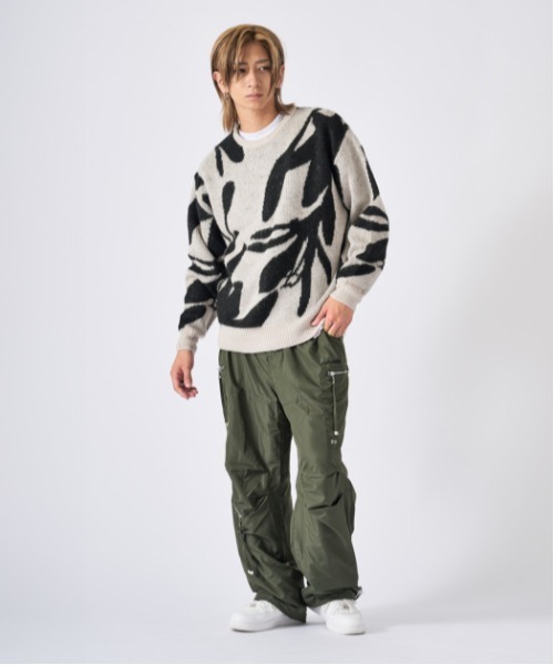 RE730（アールイーセブンサーティー）の「【Re730】モヘアタッチ/総柄ジャガード オーバーサイズ ルーズセーター（ニット/セーター・メンズ・ブラック/ベージュ/グレー/ベージュ系その他/ブラック系その他4/グレー系その他2/ミント/グレー系その他3/ネイビー/ブラック系その他2/ブラック系その他/ブラック系その他3/ホワイト系1/ブラック系6/ブラック系7/グレー系4/ホワイト/グレー系5・XL/L/M/MEDIUM/LARGE/X-LARGE）」の21枚目の写真