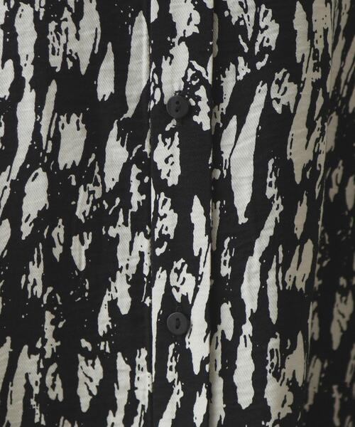 OPAQUE.CLIP（オペークドットクリップ）の「◆ジオメトリック/レオパードプリントワンピース（ワンピース・レディース・ベージュ系/ブラック系・38/40/42）」の6枚目の写真