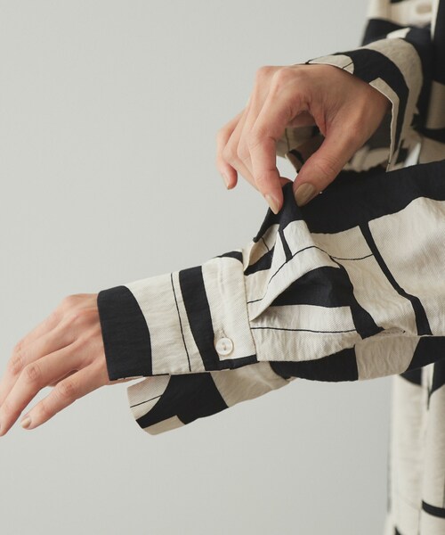 OPAQUE.CLIP（オペークドットクリップ）の「◆ジオメトリック/レオパードプリントワンピース（ワンピース・レディース・ベージュ系/ブラック系・38/40/42）」の16枚目の写真