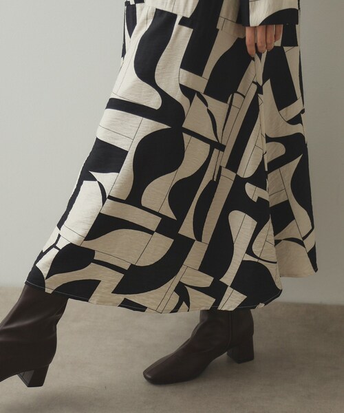 【未使用】　スコットクラブ　ジオメトリック　ワンピース セール】 ジオメトリックプリントワンピース /洗濯機で洗える