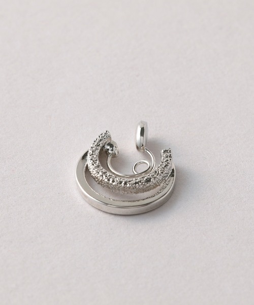 CALIN STANDARD(カリンスタンダード)の「◆金属アレルギー対応◆◆made in japan◆【痛くない】【落ちにくい】【ストレスフリーな着け心地】ダブルライン ミニループフィットイヤリング(イヤリング・レディース・ゴールド/ピンクゴールド/シルバー・FREE)」の11枚目の写真